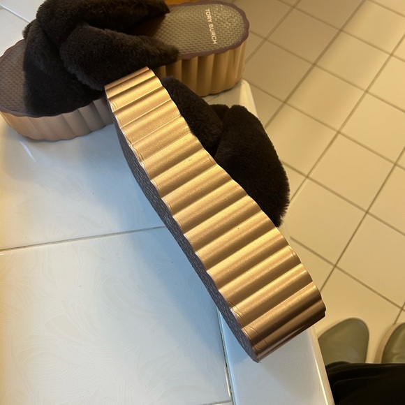 Slides - Picture 7 of 7